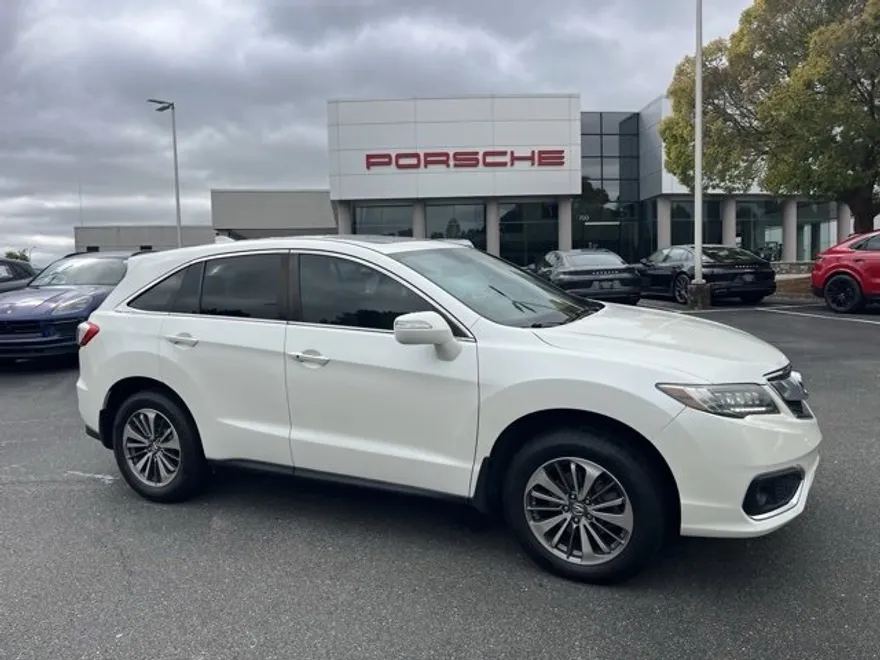 2016 Acura RDX Base Advance photo 1