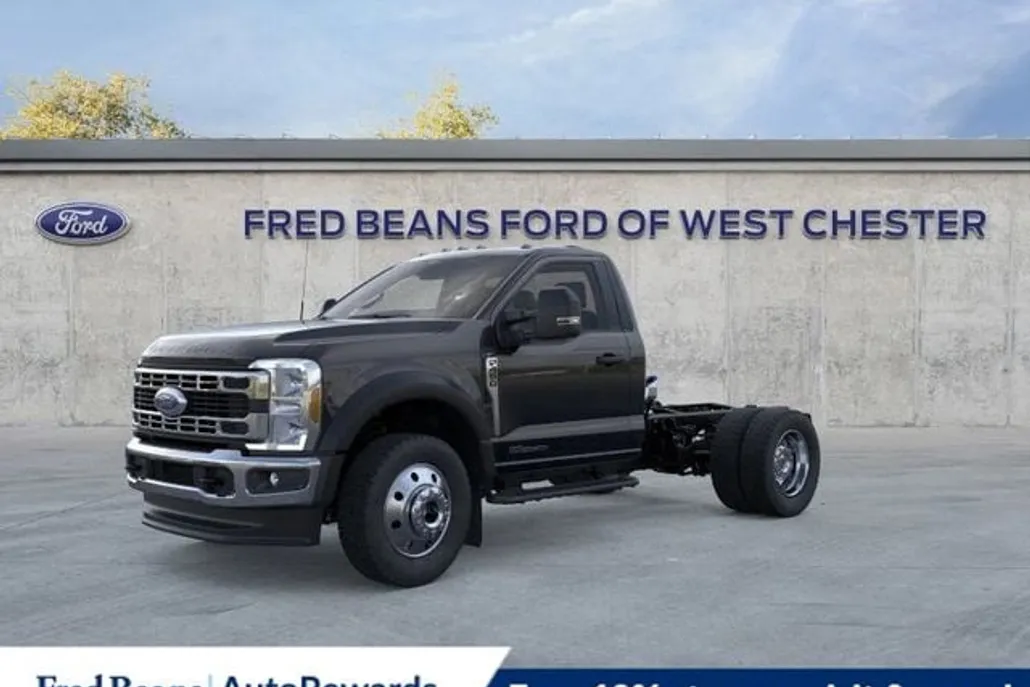 2025 Ford F-450 XLT photo 1