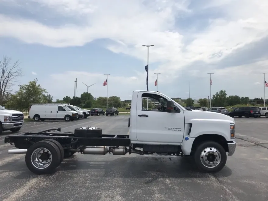 2024 Chevrolet Silverado 4500HD Work Truck photo 1
