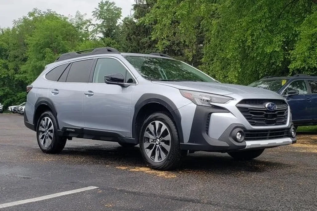 2024 Subaru Outback Limited photo 1