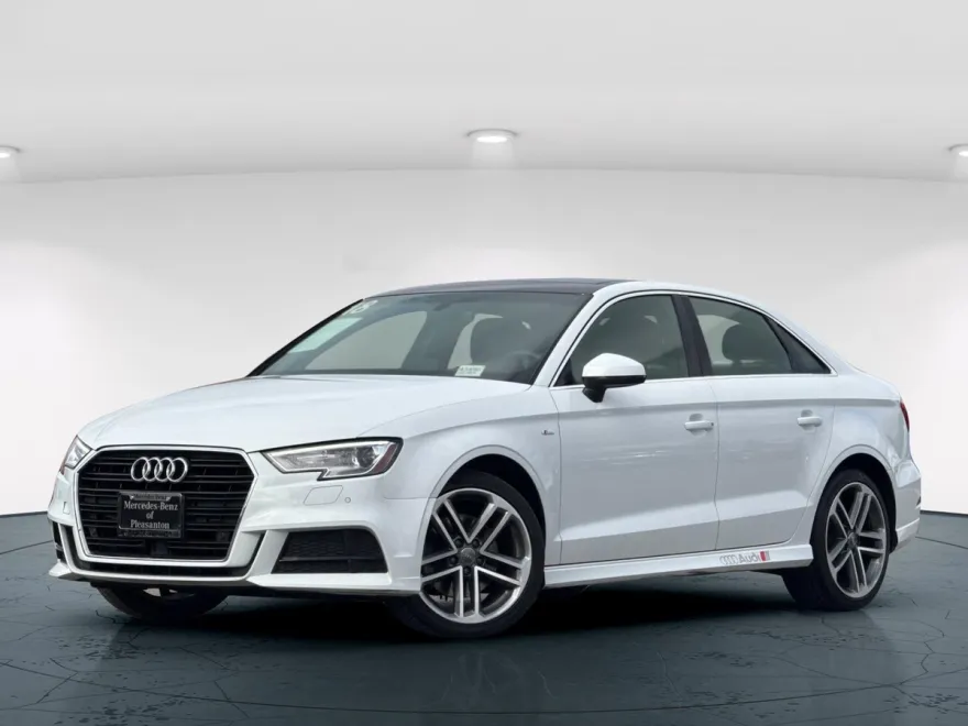 2018 Audi A3 2.0T Premium Plus photo 1