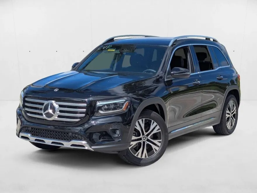 2025 Mercedes Benz GLB 250 photo 1