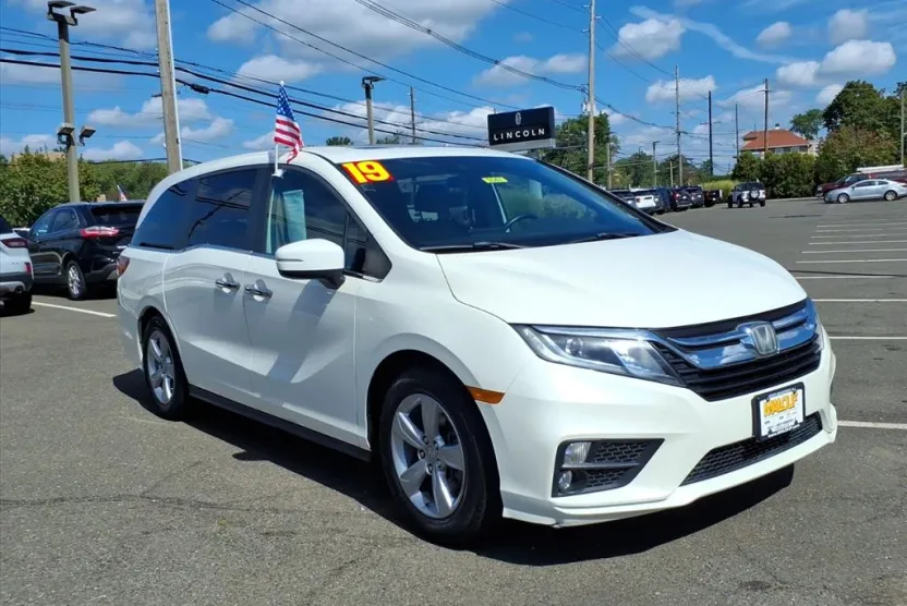 2019 Honda Odyssey EX-L photo 1