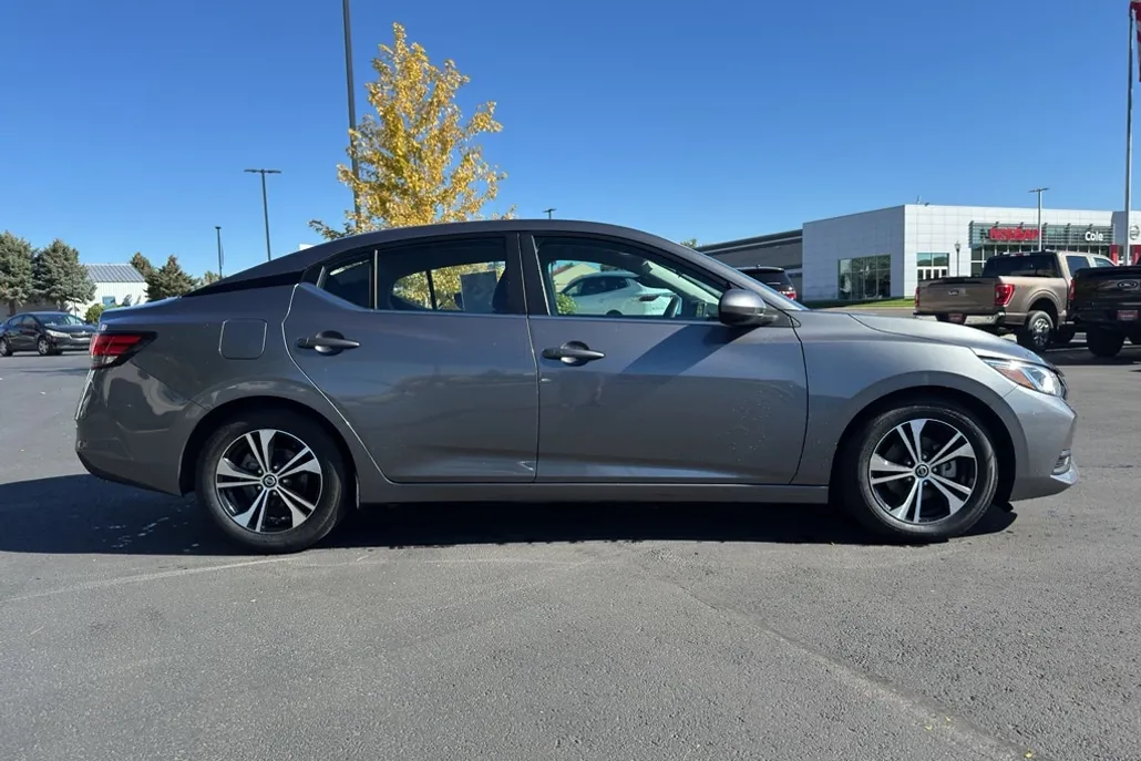 2023 Nissan Sentra SV photo 1
