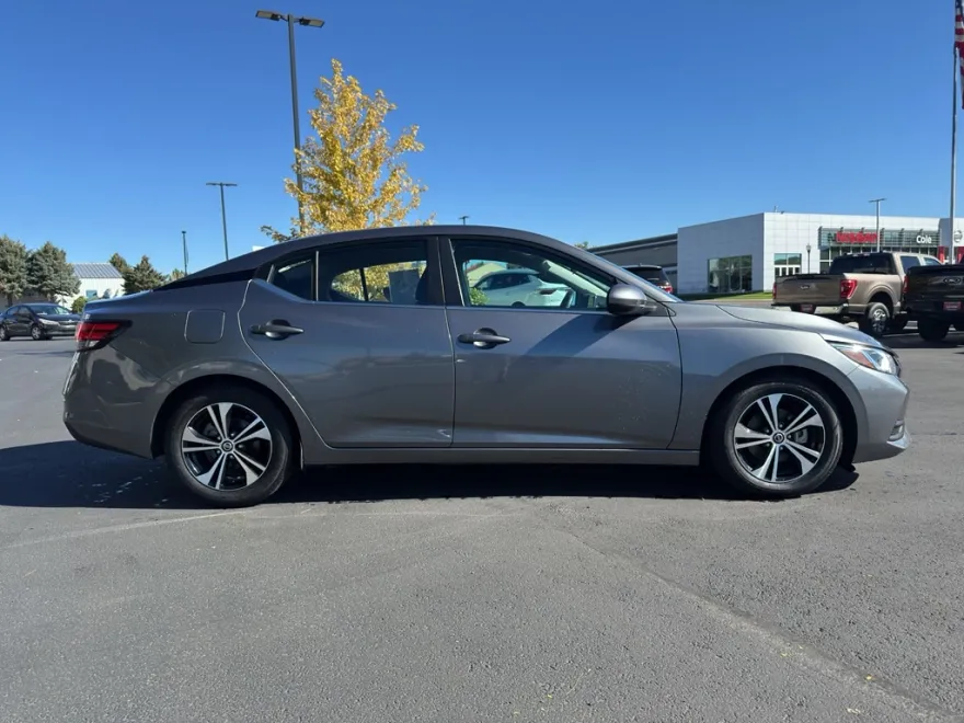 2023 Nissan Sentra SV photo 1