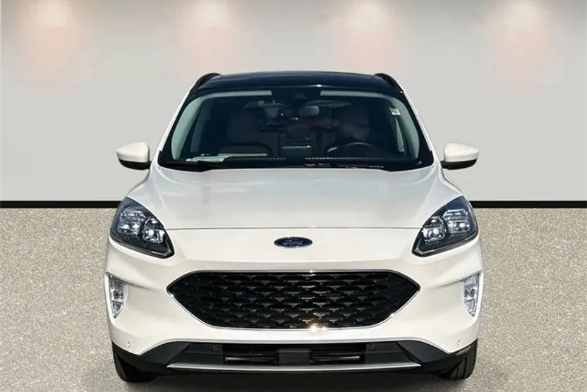 2022 Ford Escape Titanium photo 1