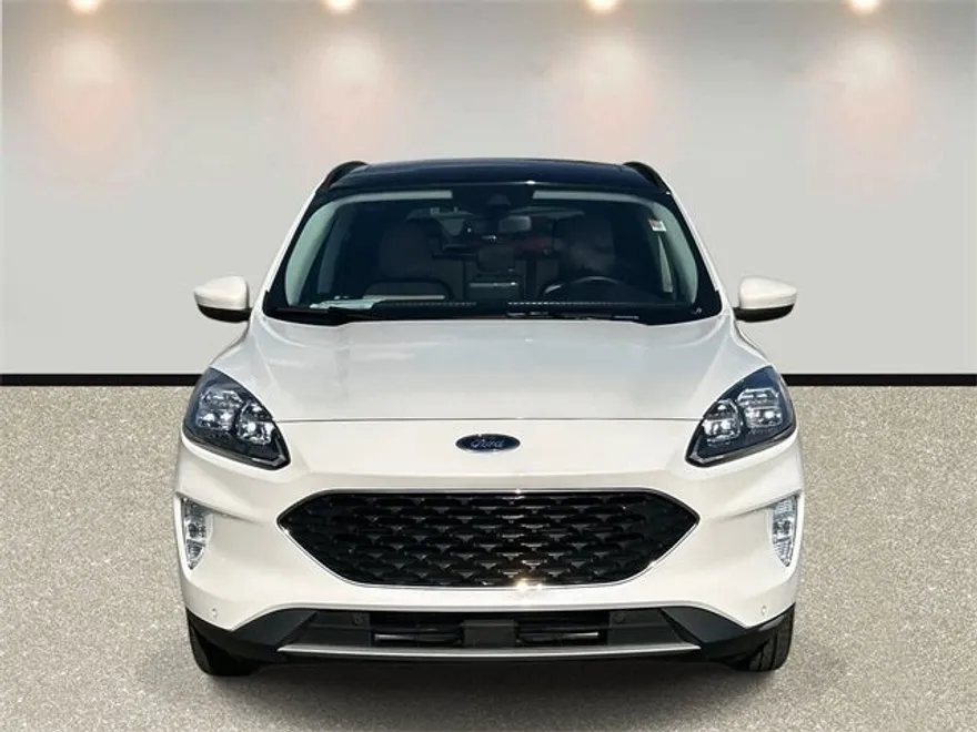 2022 Ford Escape Titanium photo 1
