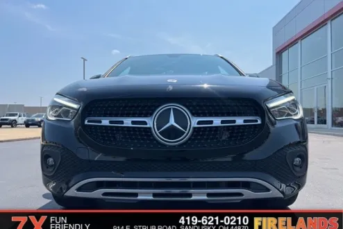 2022 Mercedes Benz GLA 250 photo 2