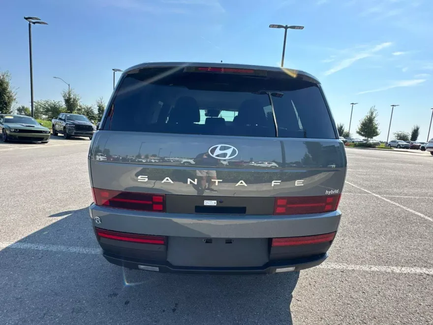 2026 Hyundai Santa Fe SE photo 1
