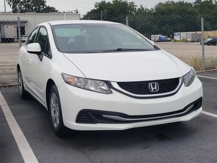 2013 Honda Civic LX photo 1