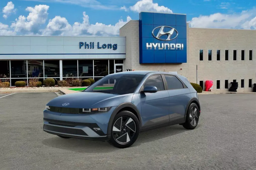2025 Hyundai Ioniq 5 SE photo 1