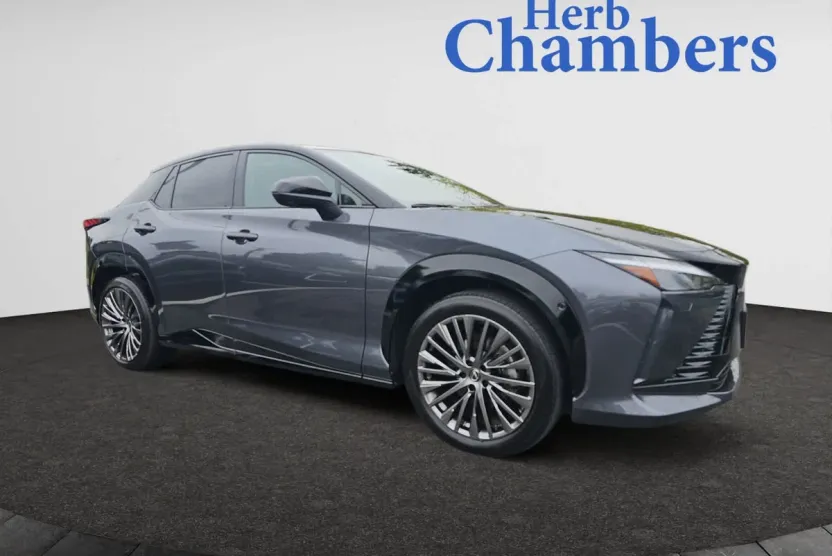 2023 Lexus RZ 450e Luxury photo 1