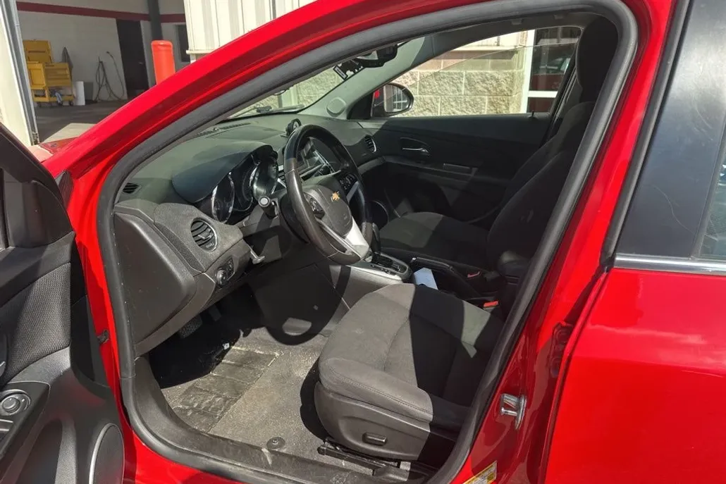 2014 Chevrolet Cruze photo 1