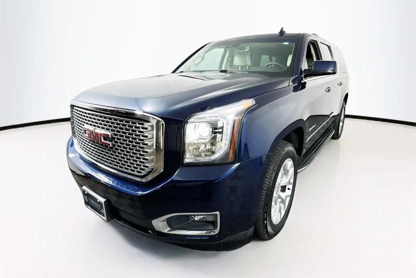 2017 Gmc Yukon XL Denali photo 1