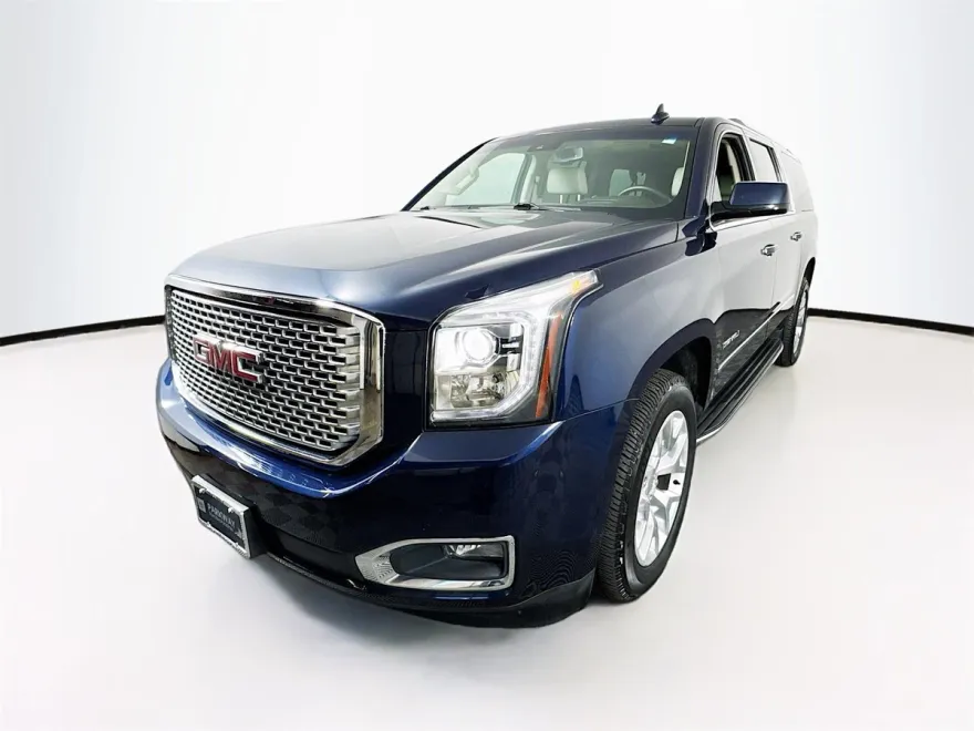 2017 Gmc Yukon XL Denali photo 1