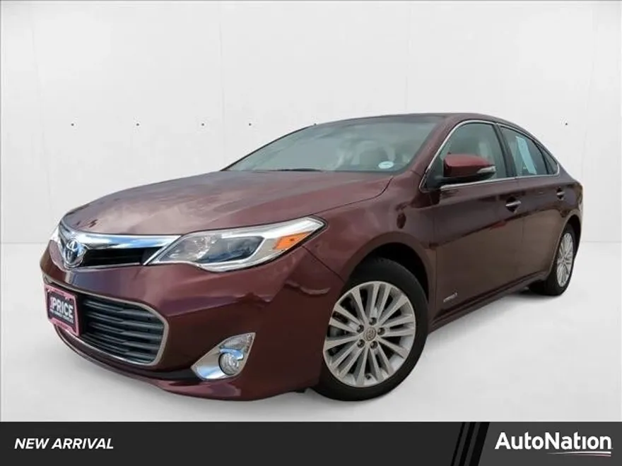 2014 Toyota Avalon Hybrid XLE Touring photo 1