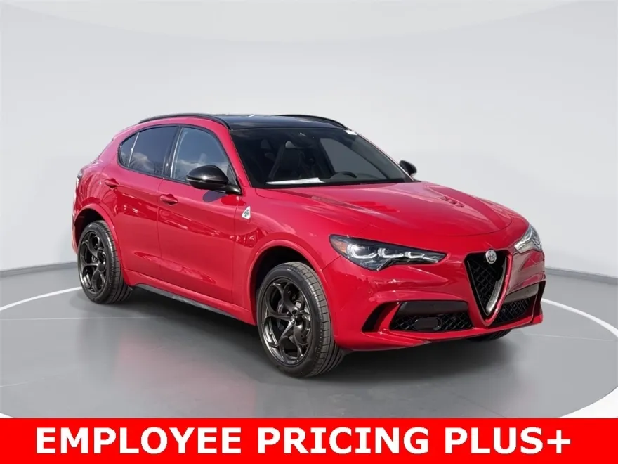 2024 Alfa Romeo Stelvio Quadrifoglio photo 1