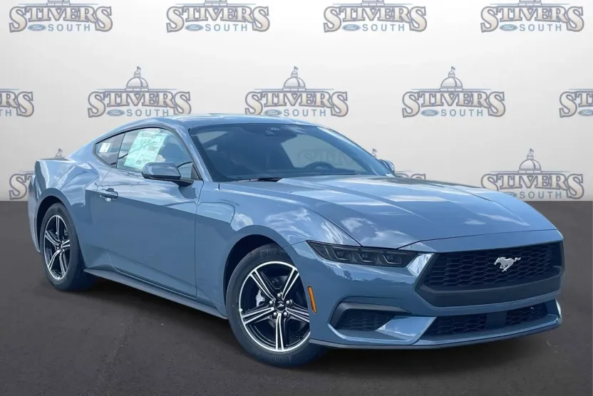 2025 Ford Mustang EcoBoost photo 1