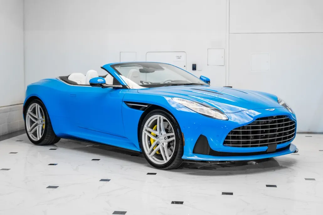 2025 Aston Martin DB12 AM5 photo 1