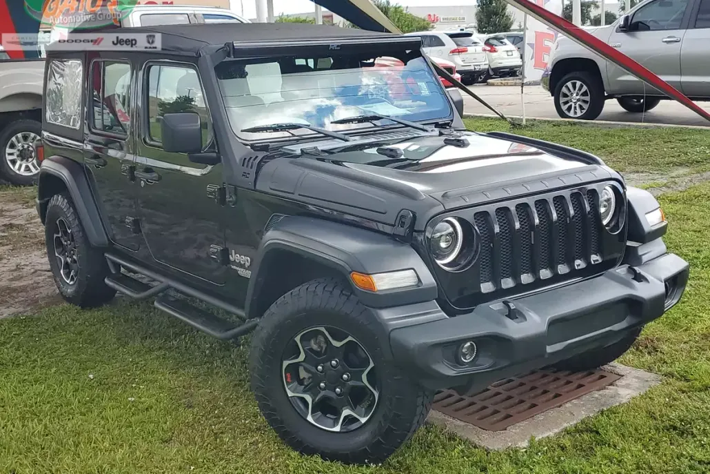 2019 Jeep Wrangler Unlimited Sport photo 1