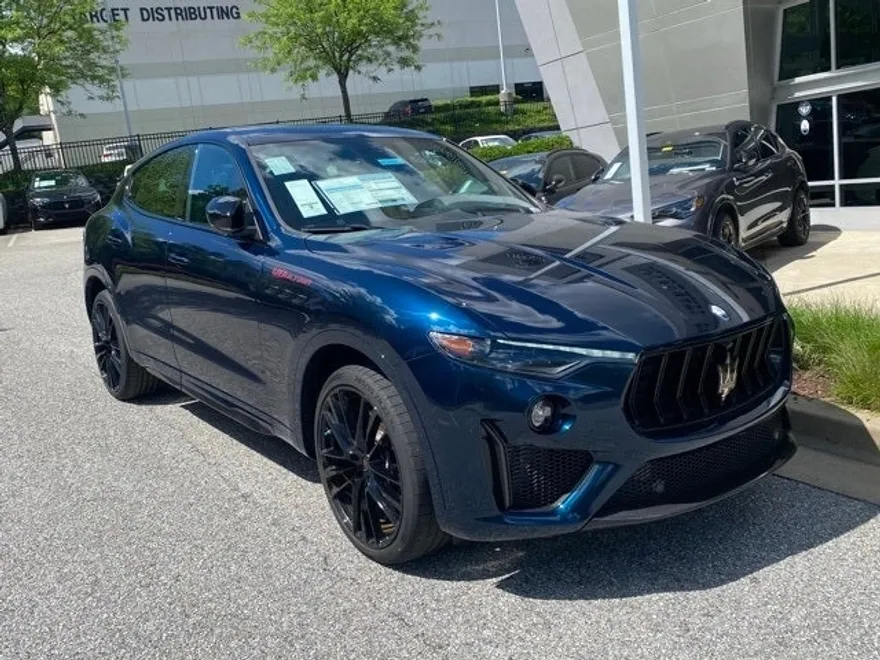 2024 Maserati Levante Trofeo photo 1