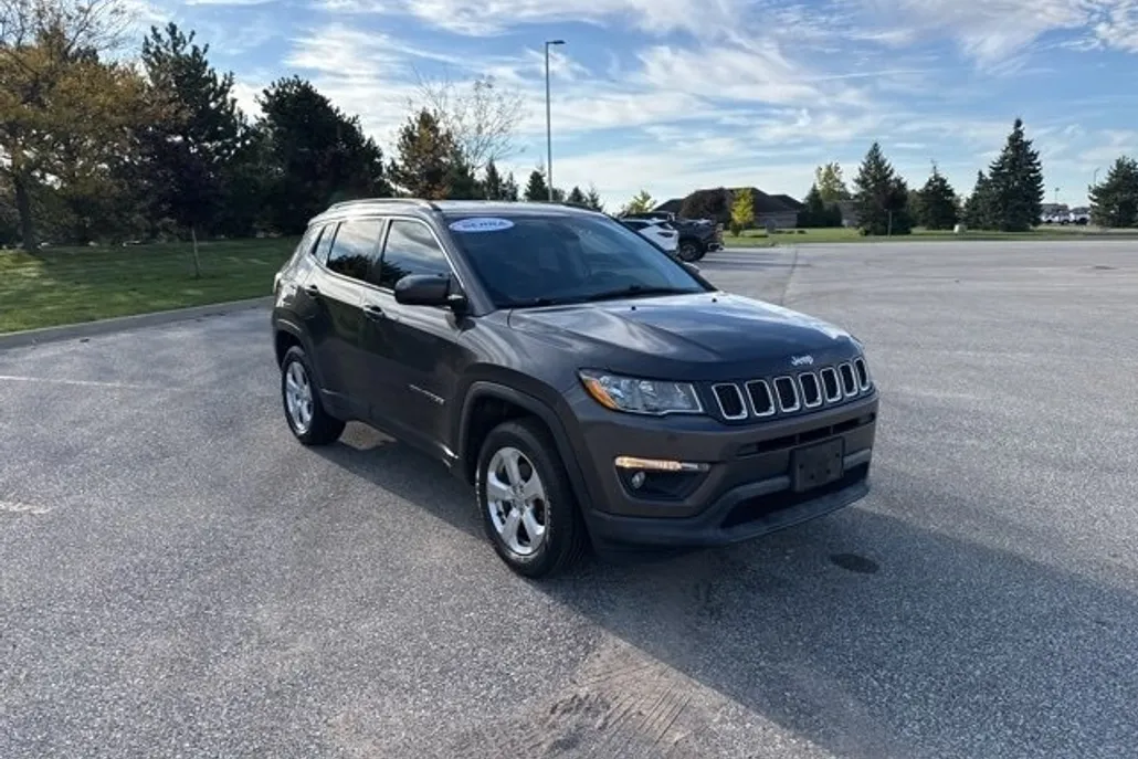 2018 Jeep Compass Latitude photo 1