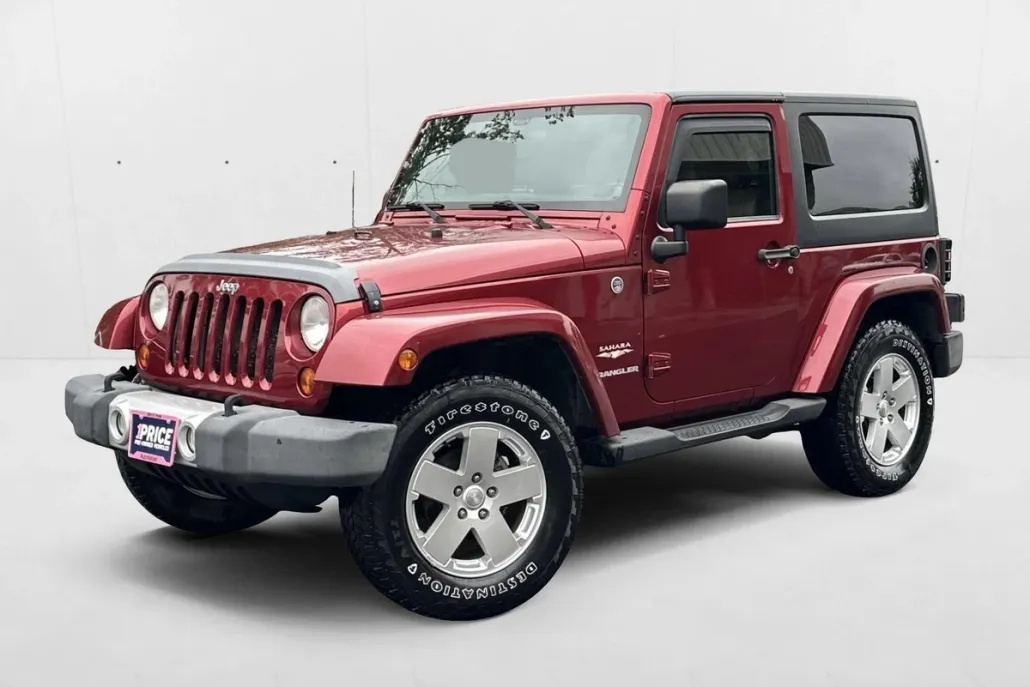 2012 Jeep Wrangler Sahara photo 1