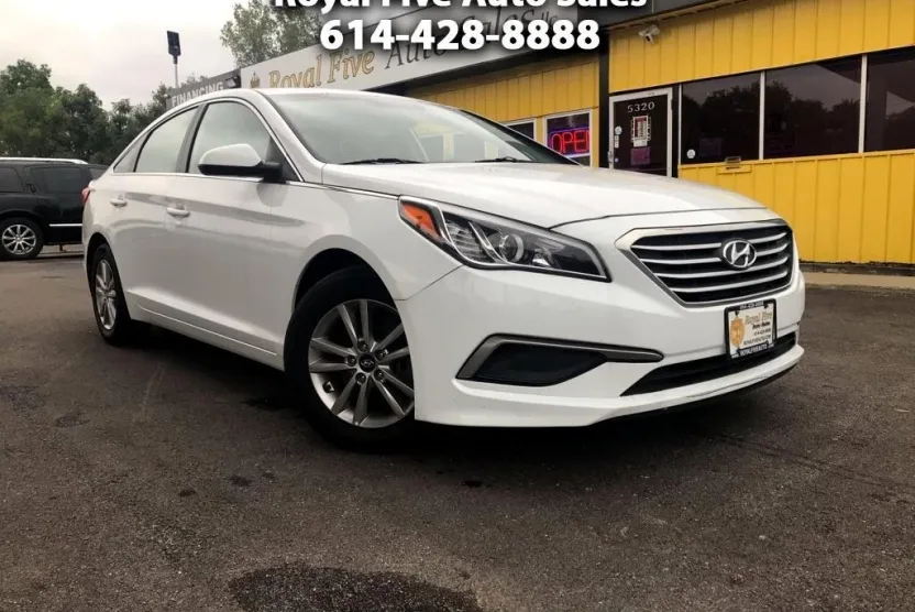 2017 Hyundai Sonata SE photo 1