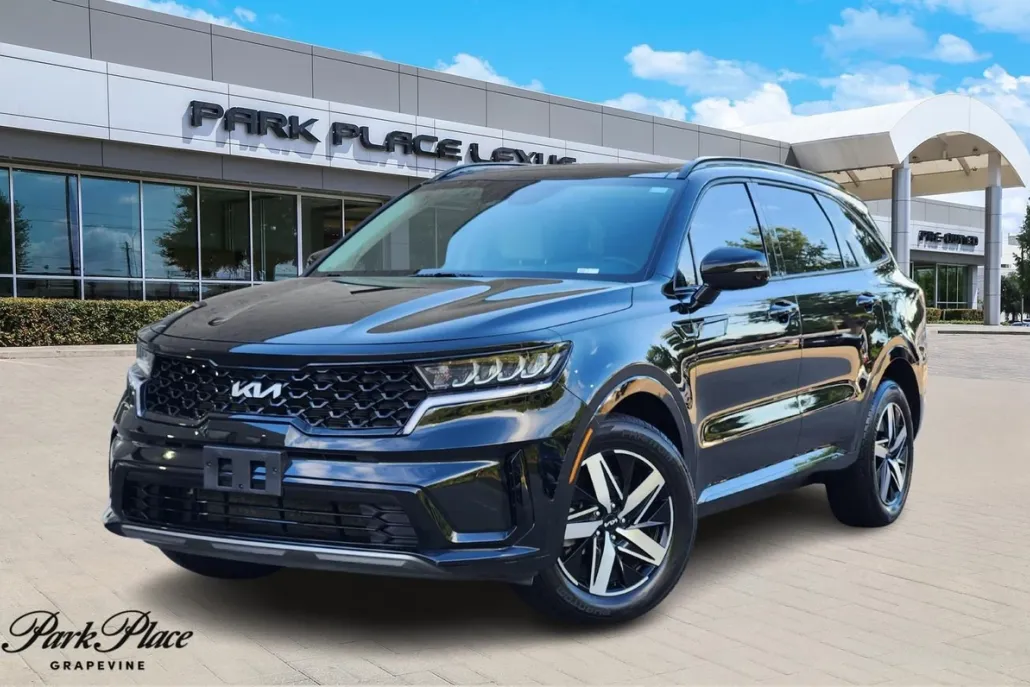 2023 Kia Sorento S photo 1