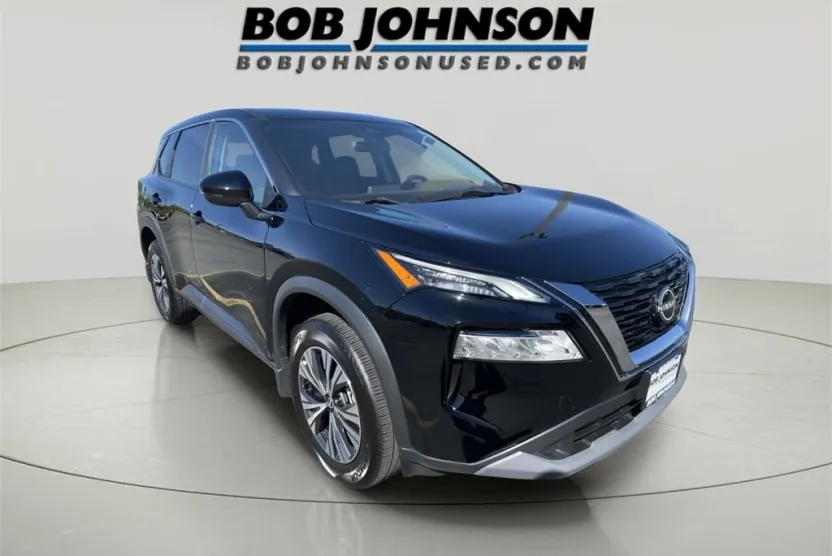 2022 Nissan Rogue SV photo 1
