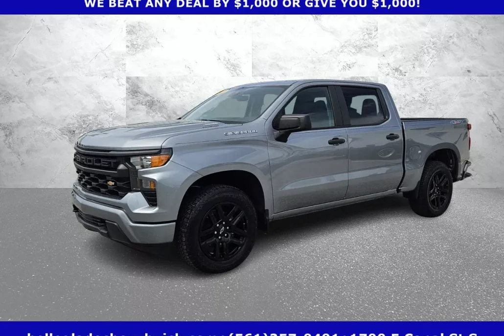 2025 Chevrolet Silverado 1500 Custom photo 1