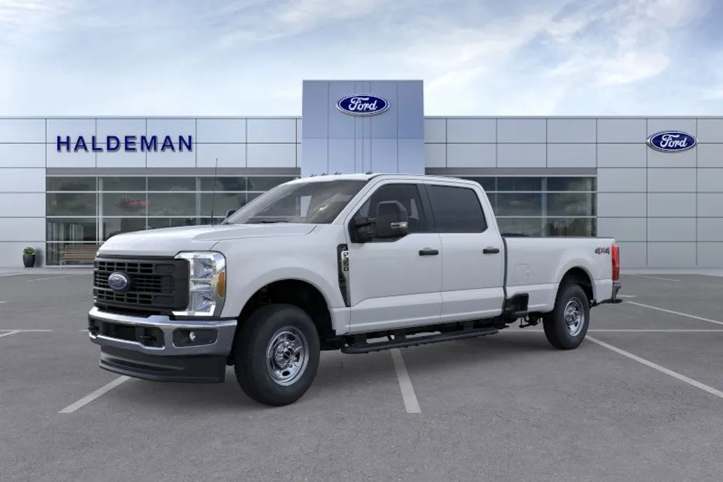 2025 Ford F-350 photo 1