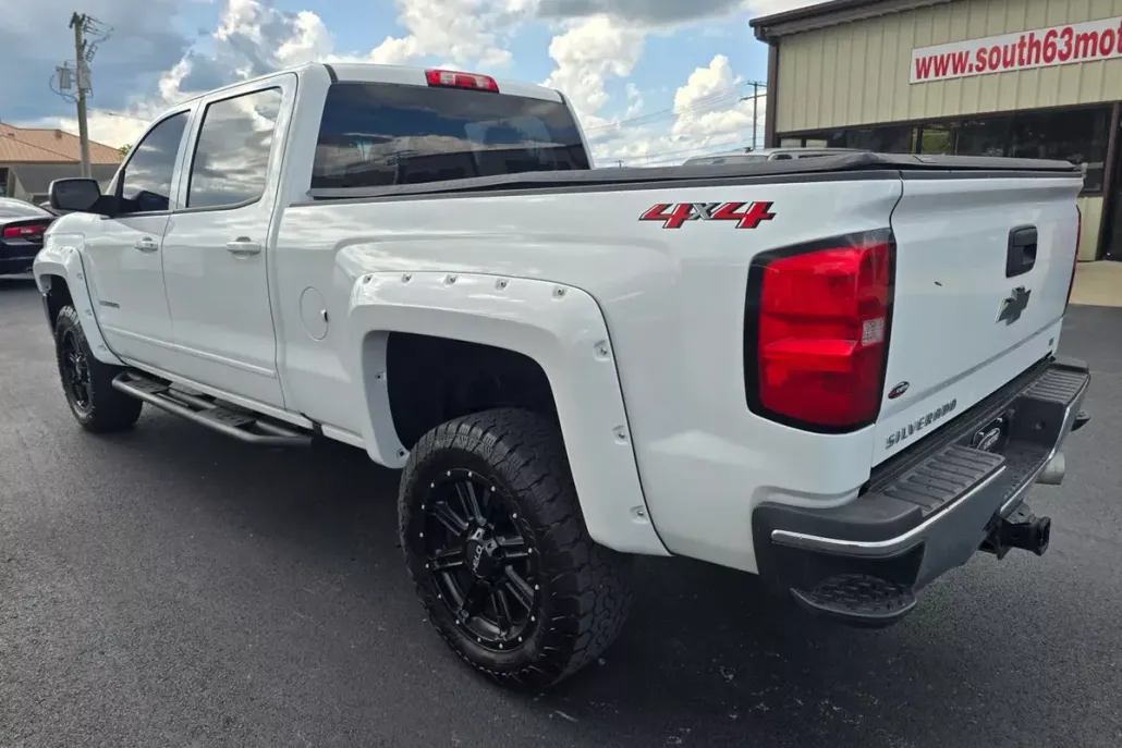 2018 Chevrolet Silverado 2500HD LT photo 1