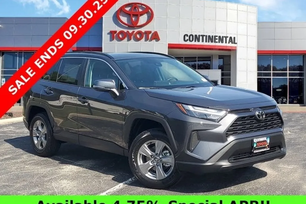 2025 Toyota RAV4 XLE photo 1