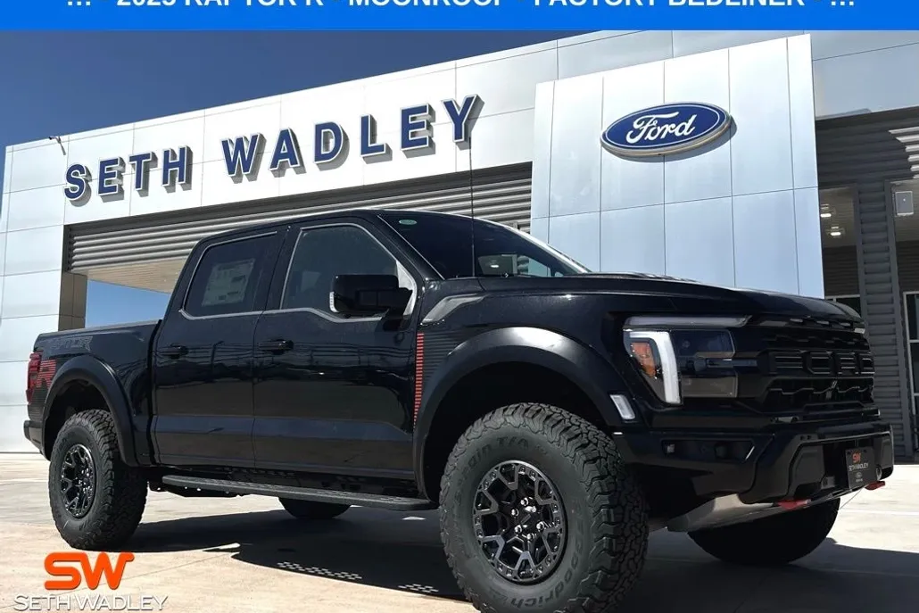 2025 Ford F-150 Raptor photo 1