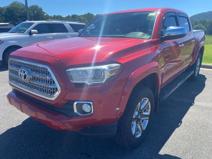2016 Toyota Tacoma SR V6 photo 1