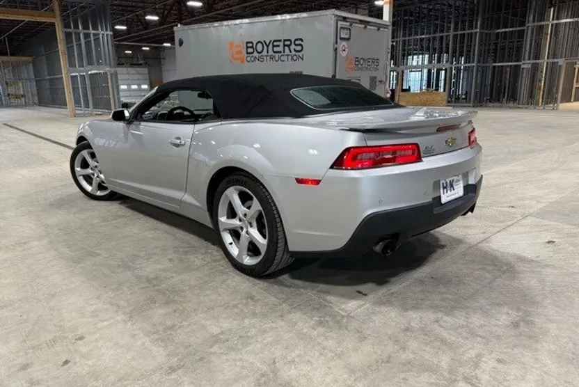 2015 Chevrolet Camaro 1LT photo 1