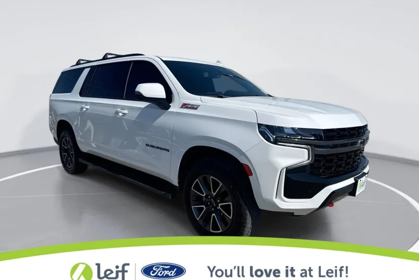 2022 Chevrolet Suburban Z71 photo 1
