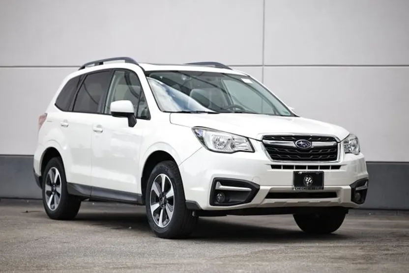 2017 Subaru Forester 2.5i Premium photo 1
