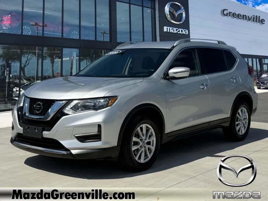 2020 Nissan Rogue SV photo 1