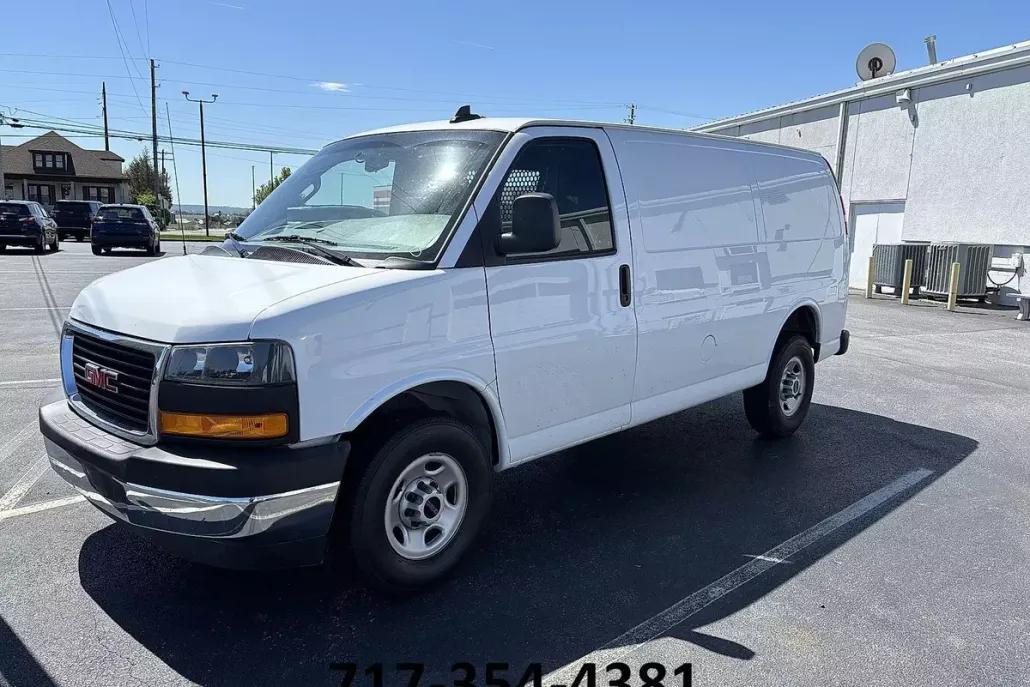 2023 Gmc Savana Cargo 2500 photo 1