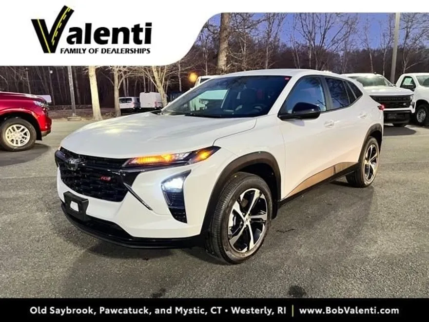 2024 Chevrolet Trax photo 1