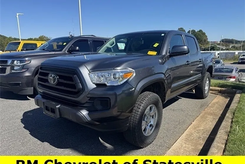 2021 Toyota Tacoma SR V6 photo 1