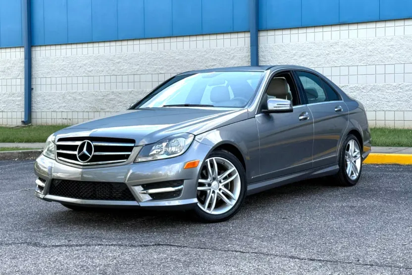 2014 Mercedes Benz C 250 Sport photo 1