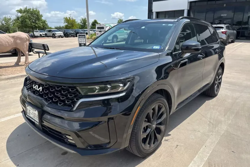 2022 Kia Sorento SX photo 1
