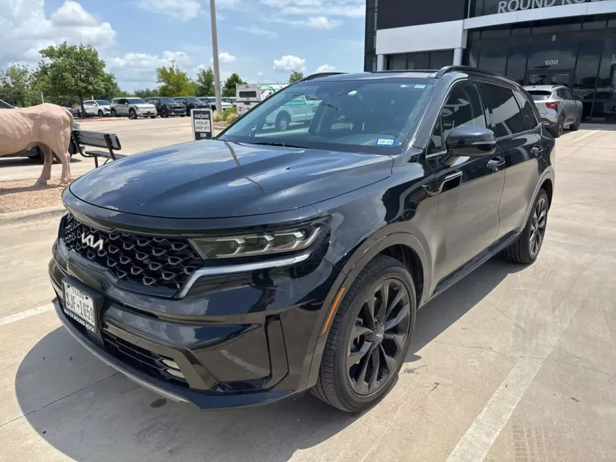 2022 Kia Sorento SX photo 1