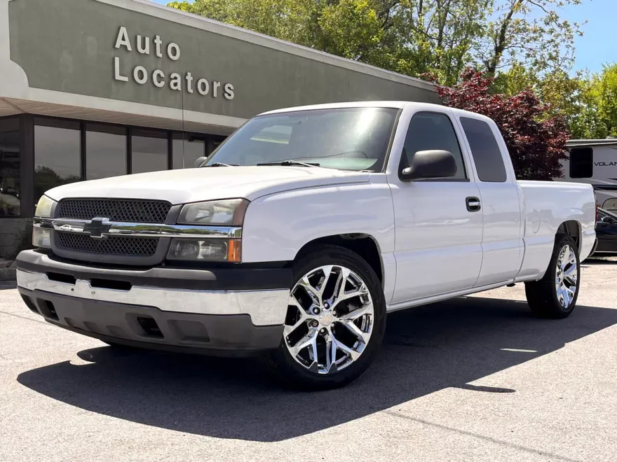 2005 Chevrolet Silverado 1500 Work Truck photo 1