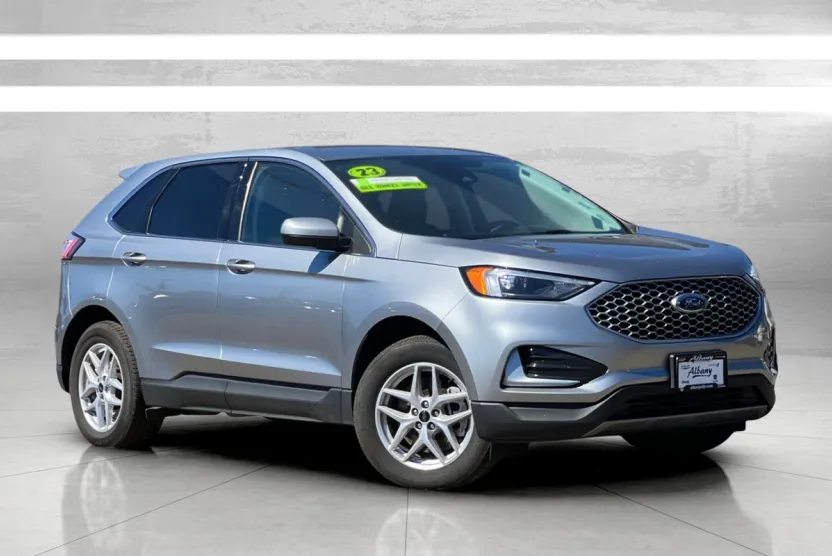 2023 Ford Edge SEL photo 1