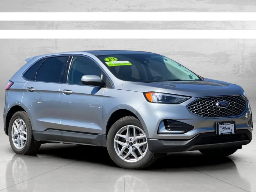 2023 Ford Edge SEL photo 1