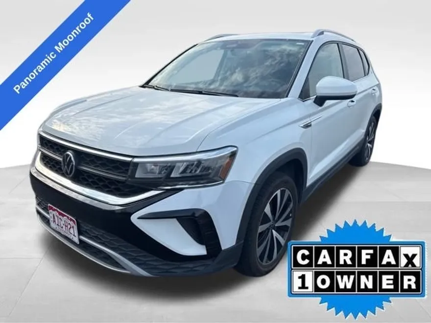 2022 Volkswagen Taos SE photo 1
